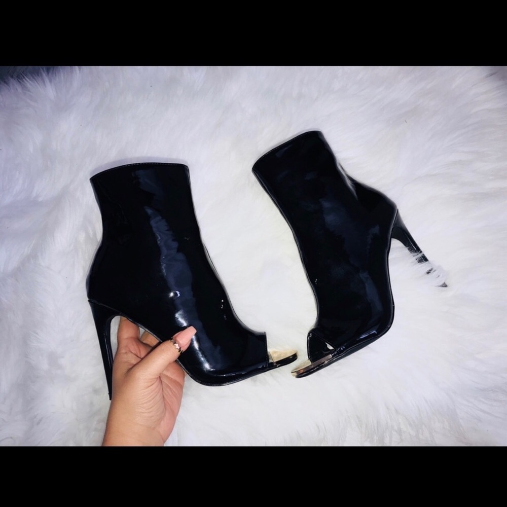 New shoes boot